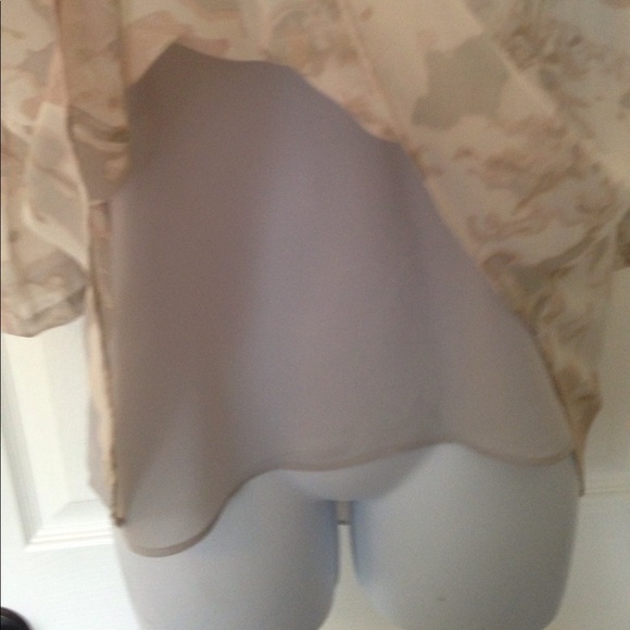 Sheer Blouse with liner - Picture 3 of 8